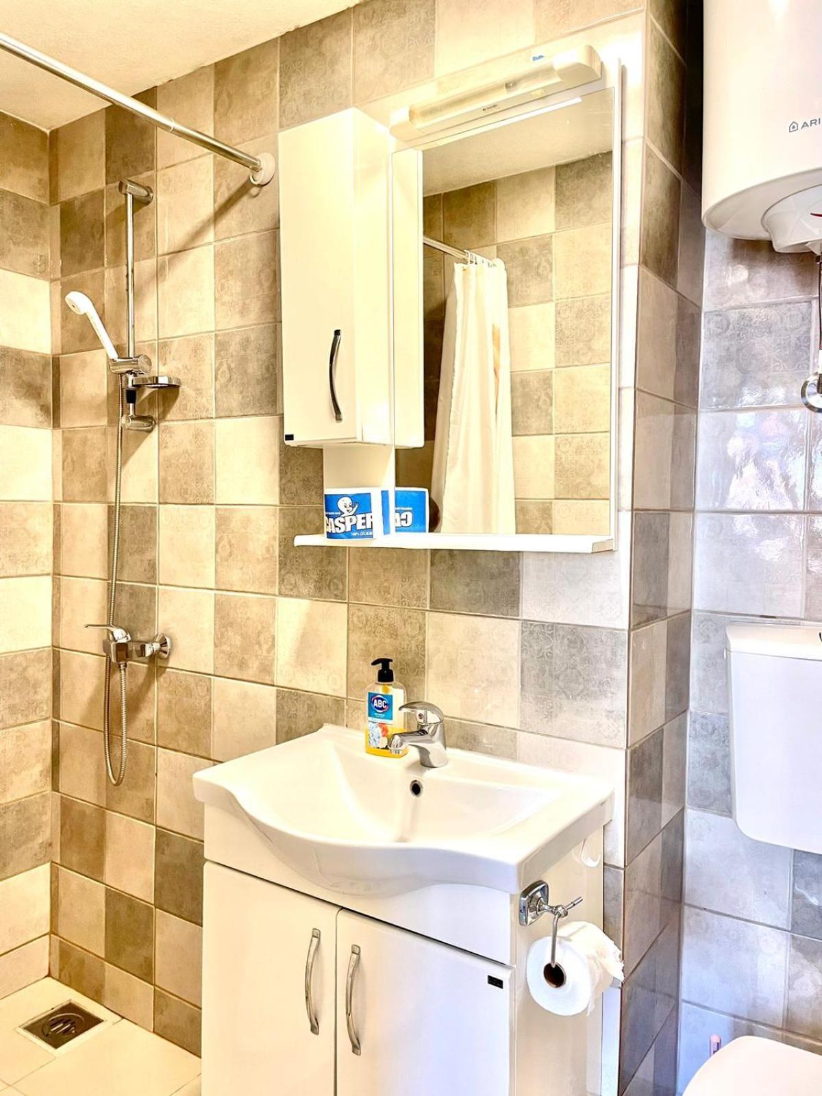 Apartments Bella Котор Екстериор снимка